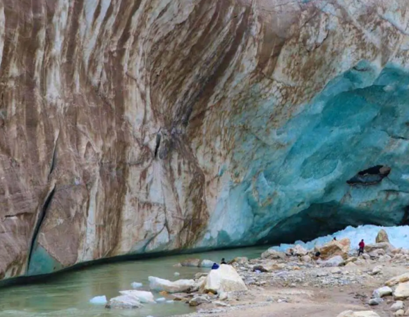 GAUMUKH TAPOVAN TREK 6 Days / 5 Nights