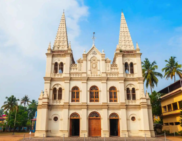 Golden Triangle with Kerala Heritage and Nature Tour- 7 Nights / 8 Days